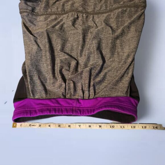 Lululemon‎ Run: Back On Track Tank Black / Tender Violet - Size 6 - Picture 8 of 8